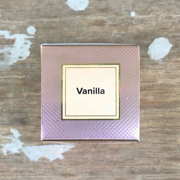 Too Faced Vanilla Born This Way Healthy Glow Moisturizing Skin Tint Foundation - Picture 3 of 3